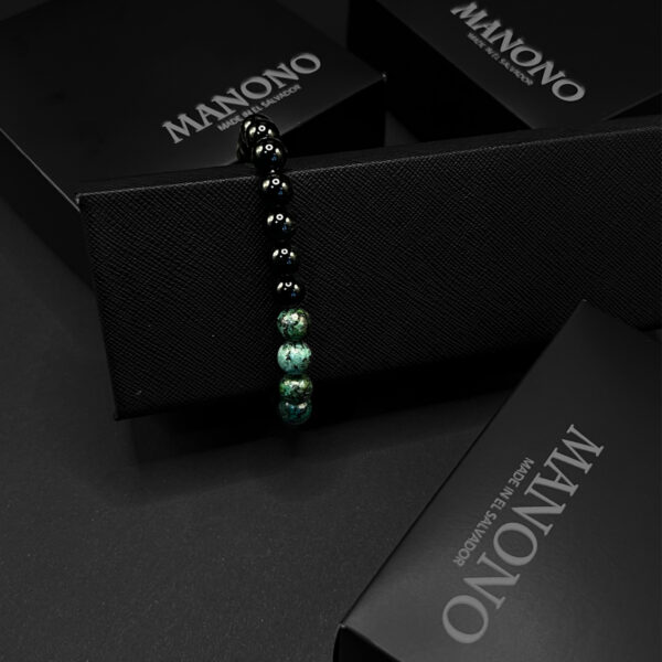 African Turquoise & Onyx Bracelet - Imagen 4