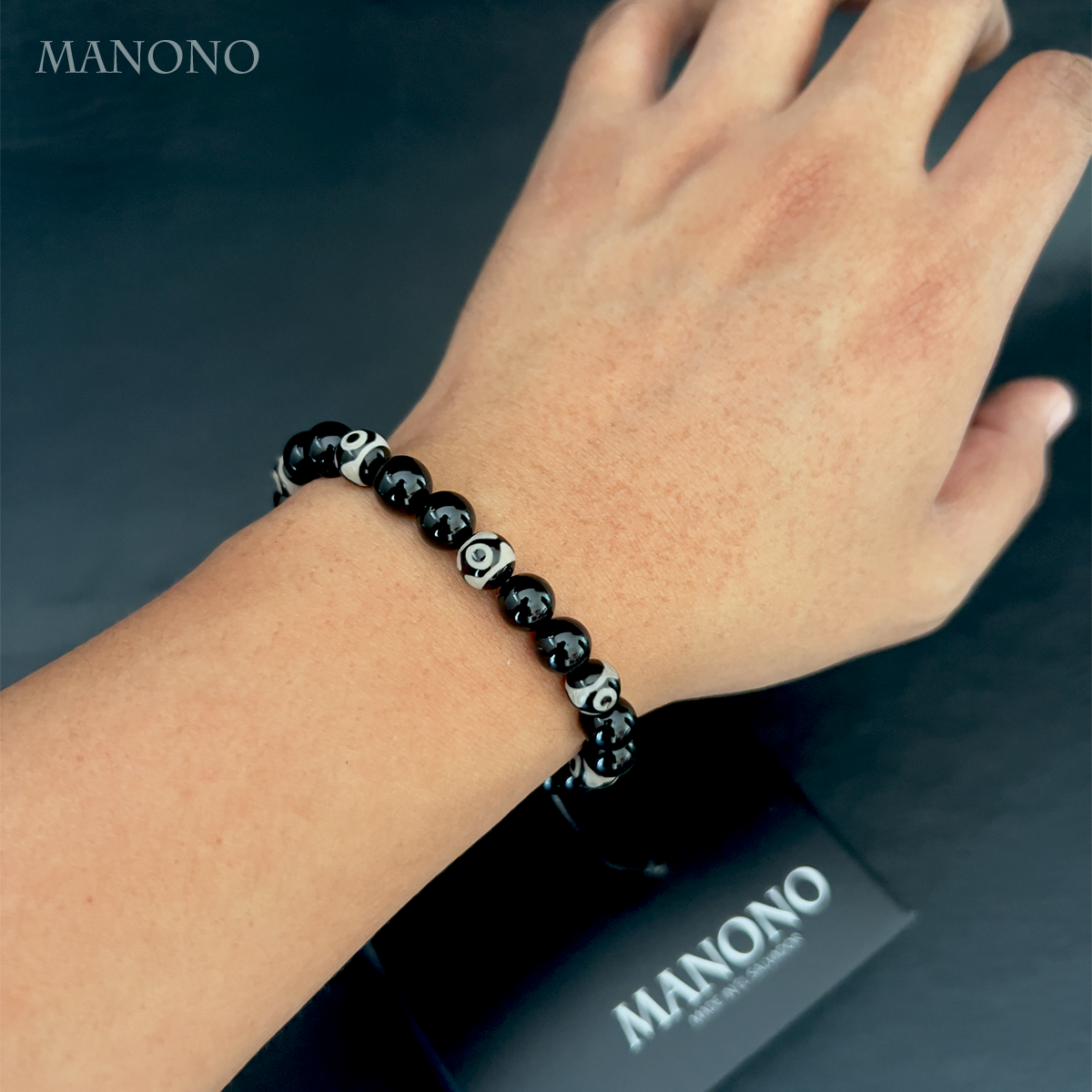Black & Tibetan Agate Bracelet - Imagen 3