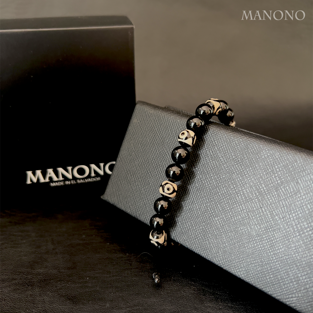 Black & Tibetan Agate Bracelet - Imagen 2