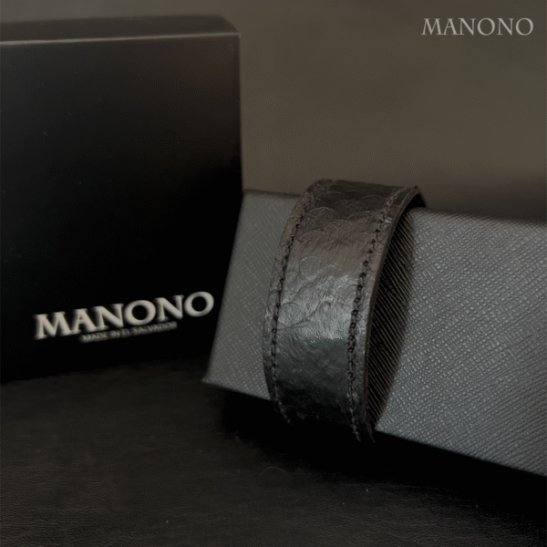 Black Tilapia Leather Bracelet - Imagen 2
